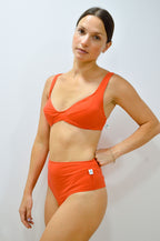 Braguita de bikini ISHI de talle alto con frunce trasero en tejido reciclado