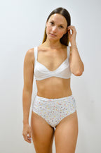 Top bikini NAMI estilo balconette sin aros con tirantes fijos